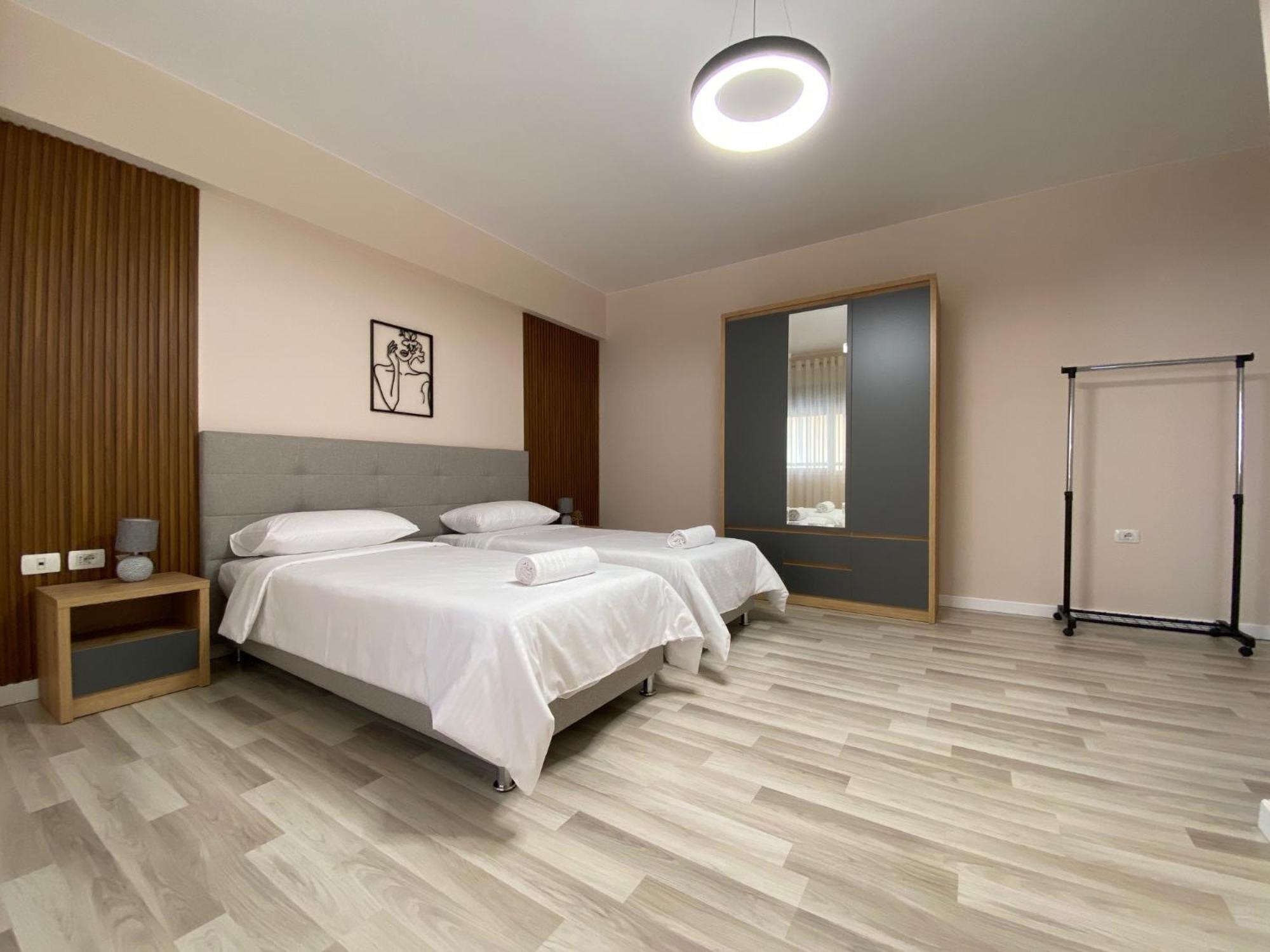 Central Cozy Apartment Tirana Exterior foto